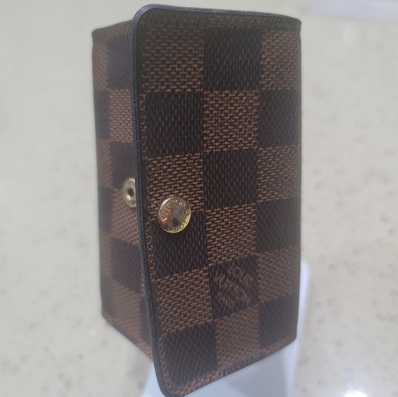 ❤️❤️❤️SOLD LV Damier Keycase❤️❤️❤️ - Picture 2 of 6